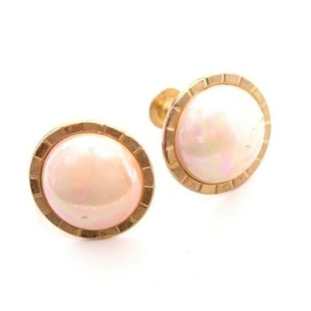 Vintage Pink Pearly Cab‎ Gold Toned Screwback Earrings